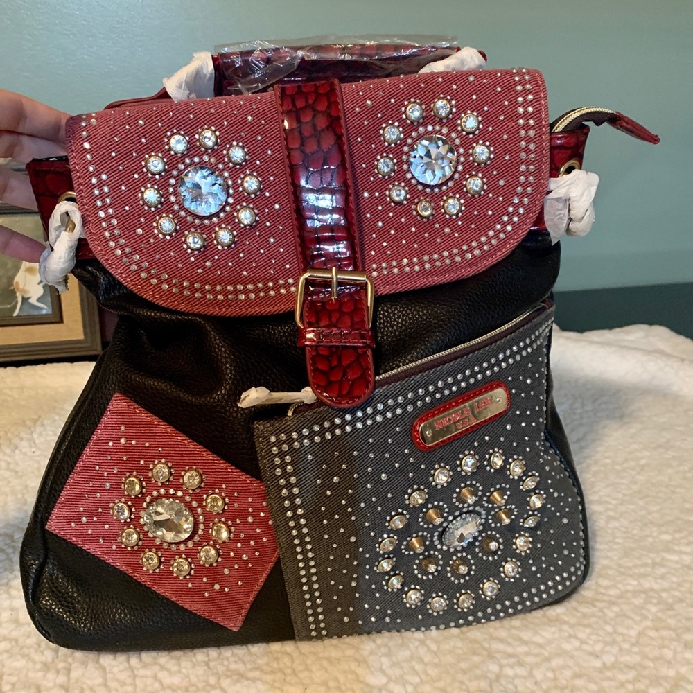 ✨Nicole Lee Backpack 🎒